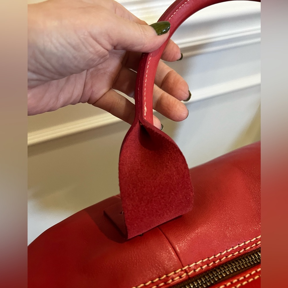 Brick-Color, Rolled Handles, Leather Large Satchel Zipper Tote Bag. - Picture 7 of 17